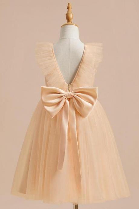  A-line Scoop Knee-Length Tulle Flower Girl Dress