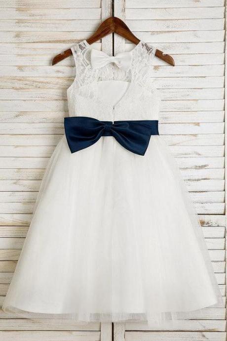Ivory A-line Scoop Tea-length Lace/tulle Flower Girl Dress